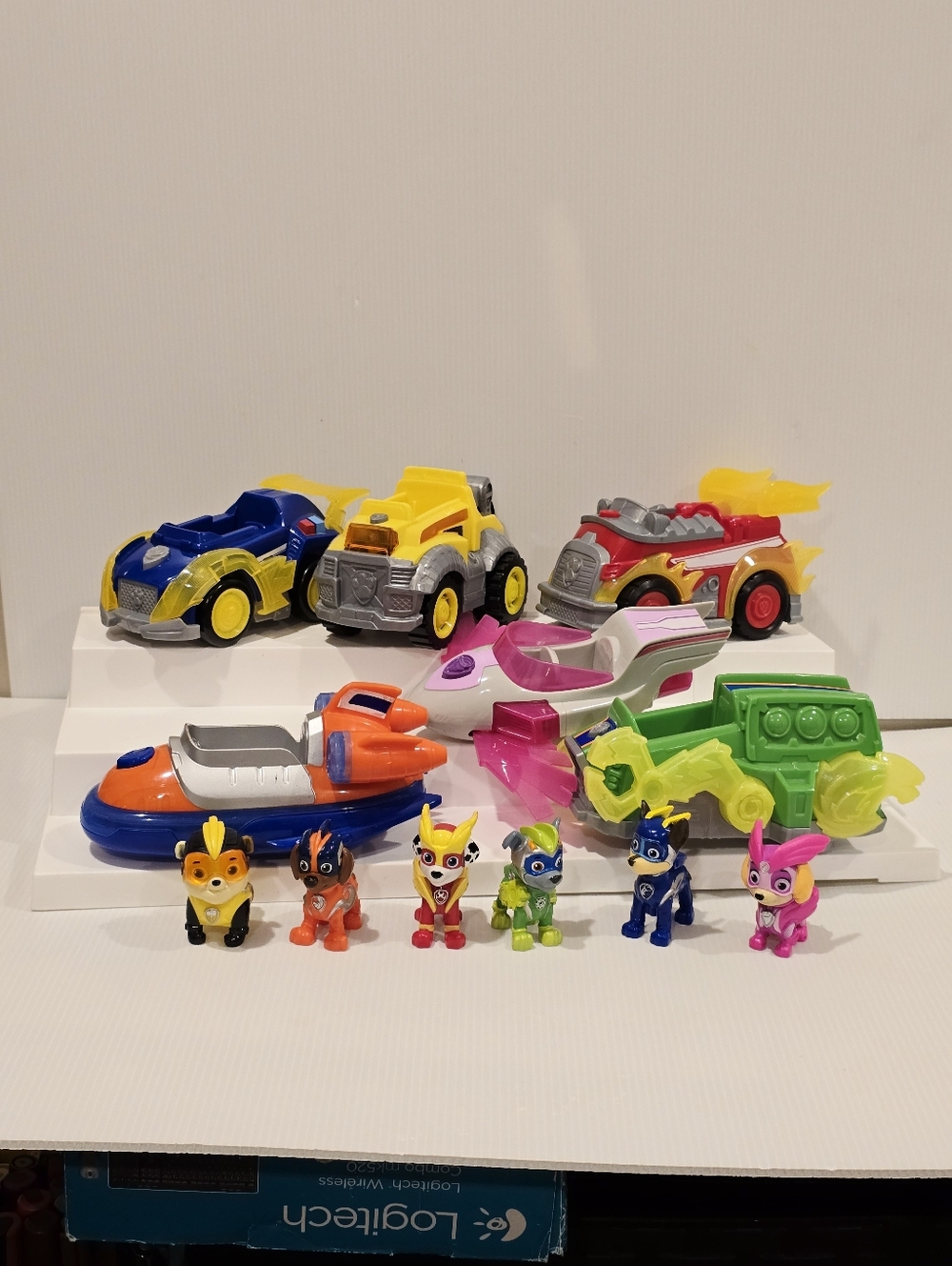 Paw Patrol Mighty Deluxe Pups and Vehicles Complete Set
